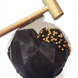 PINATA CAKE Egg Less